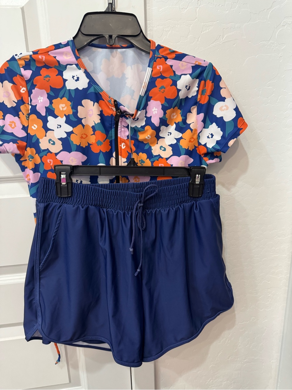 RASH GUARD Two-Piece Swim Set - Navy & Multi Floral NWOT